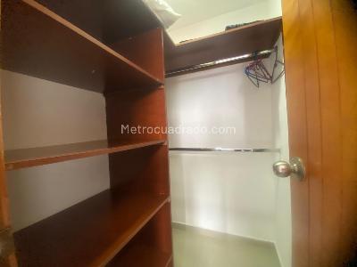 Apartamento de 1 alcoba en arriendo en La America, Medellín, 40 m² · foto 11 de 15