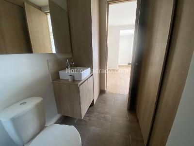 Apartamento de 1 alcoba en arriendo en La Doctora, Sabaneta, 51 m² · foto 8 de 11