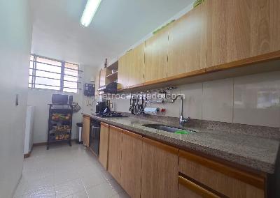 Apartamento en venta en Loma De Los Bernal, Medellín · foto 7 de 19