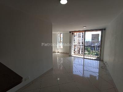 Apartamento en venta en Rodeo Alto, Medellín · foto 2 de 20