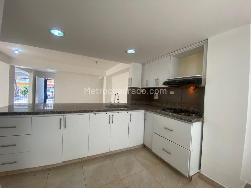 Edificio de Oficinas en Venta, San Bernardo, Medellín - Vista 3