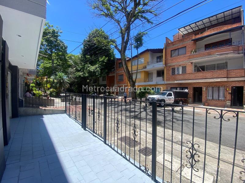 Edificio de Oficinas en Venta, San Bernardo, Medellín - Más