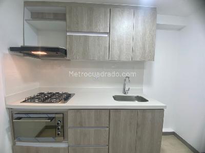 Apartamento de 3 alcobas en venta en Altos De Niquia, Bello, 51 m² · foto 2 de 17