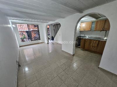 Casa de 3 alcobas en venta en Vereda La Pola, Medellín, 82 m² · foto 2 de 15