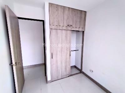 Apartamento de 3 alcobas en venta en Niquia, Bello, 71 m² · foto 12 de 20