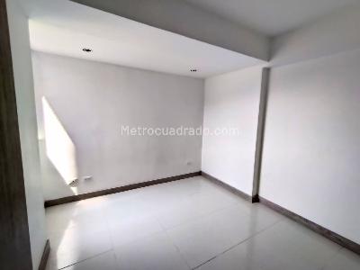 Apartamento de 3 alcobas en venta en Niquia, Bello, 71 m² · foto 17 de 20