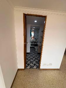 Apartamento de 3 alcobas en arriendo en La Castellana, Medellín, 90 m² · foto 15 de 18