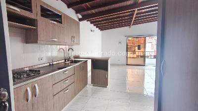 Apartamento de 2 alcobas en arriendo en Florencia, Medellín, 70 m² · foto 2 de 20
