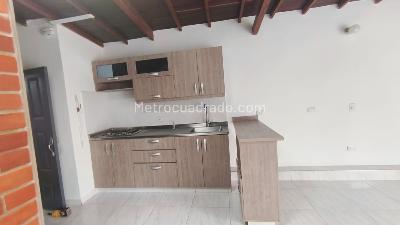 Apartamento de 2 alcobas en arriendo en Florencia, Medellín, 70 m² · foto 3 de 20