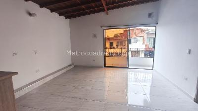 Apartamento de 2 alcobas en arriendo en Florencia, Medellín, 70 m² · foto 12 de 20