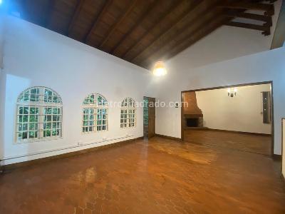 Casa en arriendo en El Poblado, Medellín · foto 12 de 20