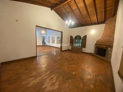 Casa en arriendo en El Poblado, Medellín · foto 6 de 20