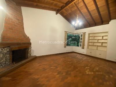 Casa en arriendo en El Poblado, Medellín · foto 9 de 20
