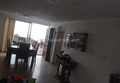 Casa de 4 alcobas en arriendo en Estadio, Medellín, 252 m² · foto 6 de 11
