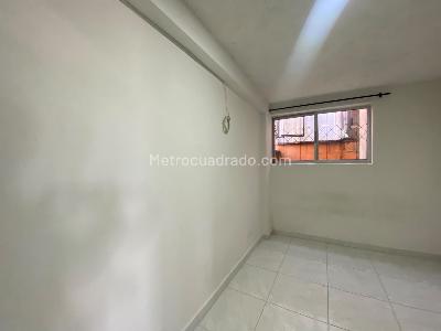 Apartamento de 1 alcoba en arriendo en La Pilarica, Medellín, 20 m² · foto 10 de 13