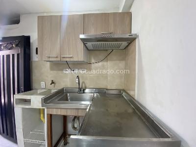 Apartamento de 1 alcoba en arriendo en La Pilarica, Medellín, 20 m² · foto 5 de 13