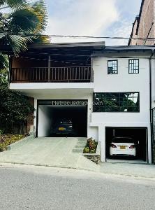 Casa de 4 alcobas en arriendo en Santa Monica, Medellín, 250 m² · foto 19 de 20