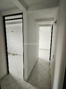 Apartamento de 3 alcobas en arriendo en Los Colores, Medellín, 56 m² · foto 9 de 12