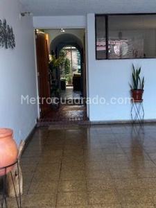 Casa en venta en El Contador, Bogotá · foto 2 de 19