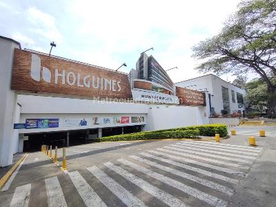Retail space for rent in Ciudad Jardin, Cali