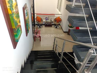 Casa de 4 alcobas en venta en Las Mercedes, Palmira, 348 m² · foto 14 de 20