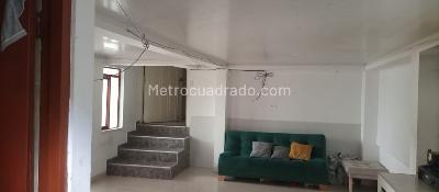 Casa de 5 alcobas en venta en Villavicencio, Pereira, 305 m² · foto 3 de 19