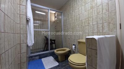 Apartamento de 4 alcobas en venta en Normandia, Cali, 320 m² · foto 17 de 20