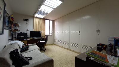 Apartamento de 4 alcobas en venta en Normandia, Cali, 320 m² · foto 20 de 20