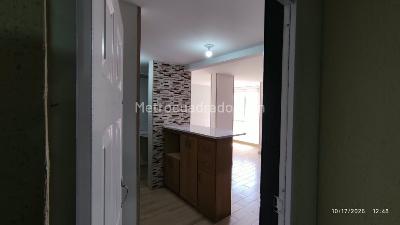 Apartamento de 2 alcobas en arriendo en Molinos Del Sur, Bogotá, 49 m² · foto 3 de 19