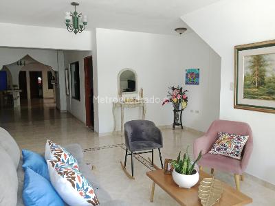 Casa de 5 alcobas en venta en La Libertad, Cali, 435 m² · foto 4 de 20