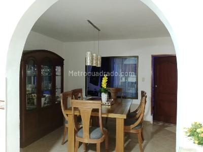 Casa de 5 alcobas en venta en La Libertad, Cali, 435 m² · foto 6 de 20