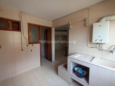Apartamento de 4 alcobas en venta en Versalles, Cali, 307 m² · foto 12 de 20