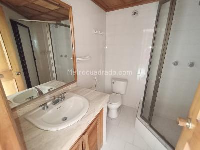 Apartamento de 4 alcobas en venta en Versalles, Cali, 307 m² · foto 18 de 20