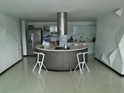 Apartamento en venta en Pinares De San Martin, Pereira · foto 3 de 13