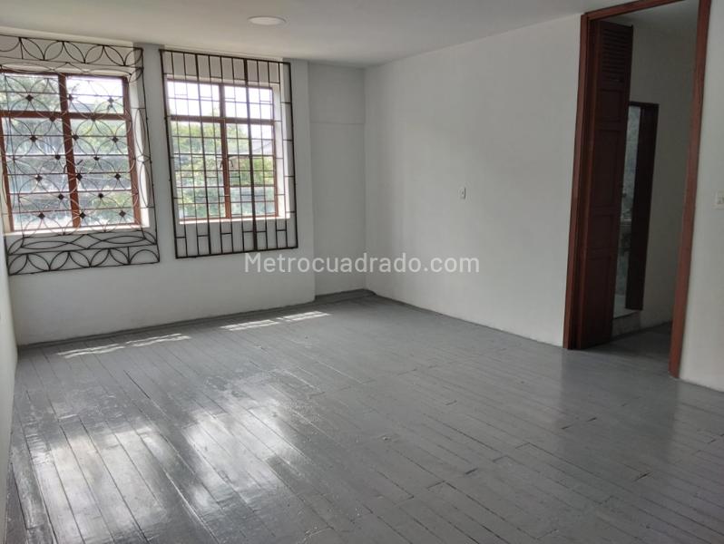 Casa – Bucaramanga, La Victoria, Comuna La Concordia - Más