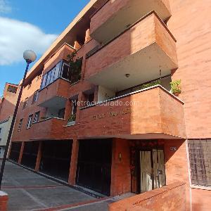 Apartamento de 3 alcobas en venta en Santa Monica Residencial, Cali, 130 m² · foto 2 de 20