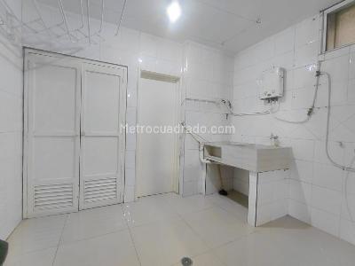 Apartamento de 3 alcobas en venta en Santa Monica Residencial, Cali, 130 m² · foto 15 de 20
