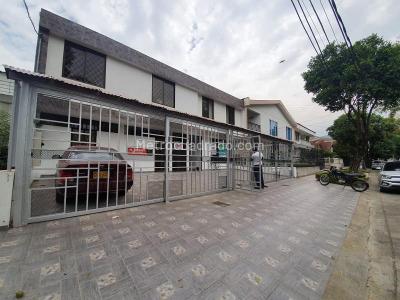 Apartamento de 2 alcobas en arriendo en La Flora, Cali, 70 m² · foto 2 de 14