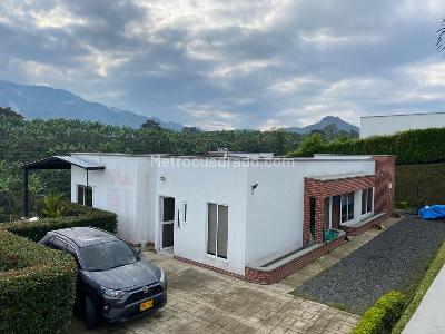 Casa en venta en Combia, Pereira · foto 2 de 20