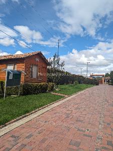 Casa de 3 alcobas en venta en Av Chilacos, Chía, 220 m² · foto 11 de 20