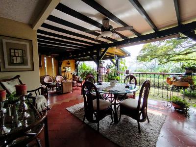 Casa de 5 alcobas en venta en Cristales, Cali, 475 m² · foto 10 de 20