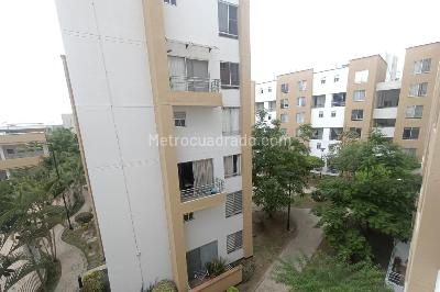 Apartamento de 3 alcobas en venta en Unicentro, Palmira, 80 m² · foto 2 de 20