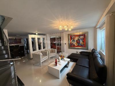 Casa de 3 alcobas en venta en Prados De Cañaveral, Floridablanca, 270 m² · foto 3 de 20