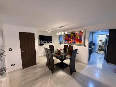 Casa de 3 alcobas en venta en Prados De Cañaveral, Floridablanca, 270 m² · foto 5 de 20