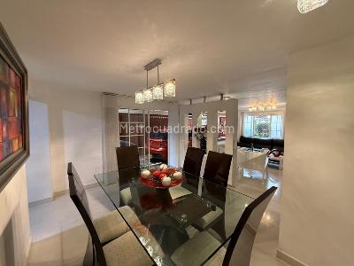 Casa de 3 alcobas en venta en Prados De Cañaveral, Floridablanca, 270 m² · foto 6 de 20