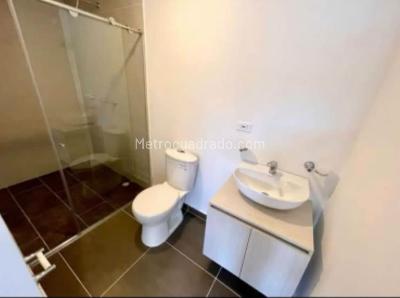 Apartaestudio en venta en Alamos, Pereira, 65 m² · foto 8 de 9