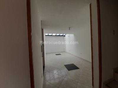 Casa de 3 alcobas en venta en Centro A Media Cuadra Del Parque Principal De Chia, Chía, 83 m² · foto 10 de 20