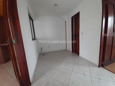 Casa de 3 alcobas en venta en Centro A Media Cuadra Del Parque Principal De Chia, Chía, 83 m² · foto 19 de 20