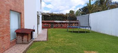 Casa de 5 alcobas en venta en Bojaca, Chía, 1000 m² · foto 3 de 10