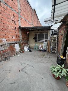 Casa en venta en Ciudad Kennedy Central, Bogotá · foto 8 de 15